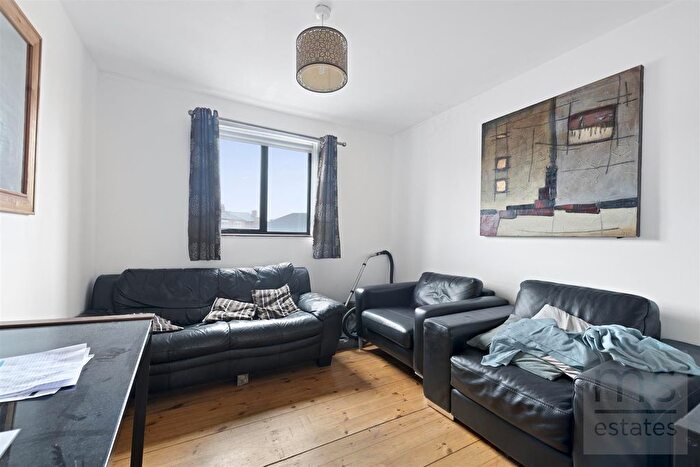4 Bedroom Flat To Rent In Arthur Street, Nottingham, NG7