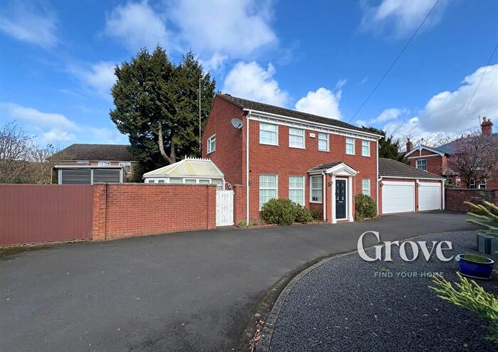 4 Bedroom Detached House For Sale In Kidderminster Road, Hagley, Stourbridge, DY9