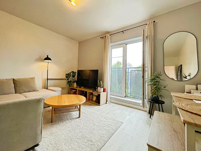 2 Bedroom Flat For Sale In Whistle Road, Mangotsfield, Bristol, Gloucestershire, BS16