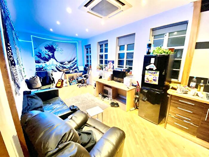 2 Bedroom Flat To Rent In Mary Street, Sheffield, S1