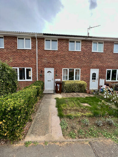 3 Bedroom Terraced House To Rent In Pitt Green, Buckingham, MK18