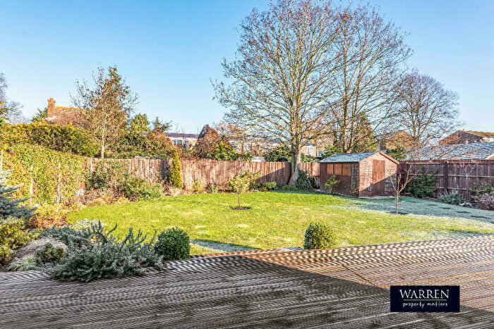 4 Bedroom Detached House For Sale In Eton Wick Road, SL4