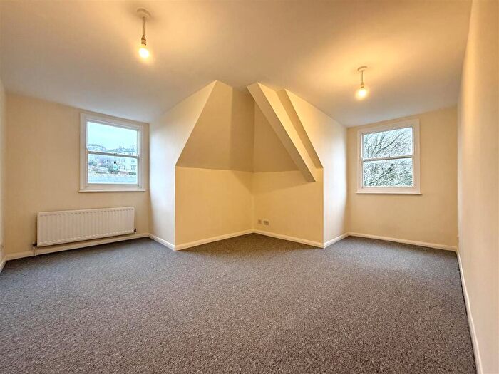 1 Bedroom Flat To Rent In York Grove, Brighton, BN1