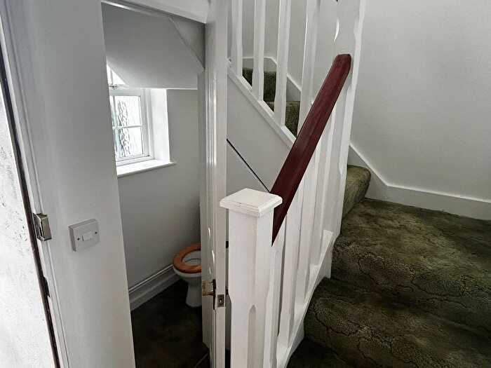 1 Bedroom Flat To Rent In Crichton Road, Carshalton, SM5
