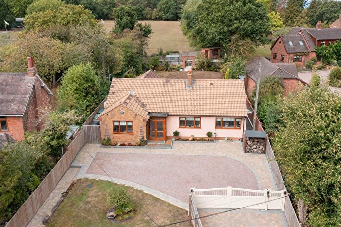 3 Bedroom Detached Bungalow For Sale In Rowney Green Lane, Alvechurch, B48