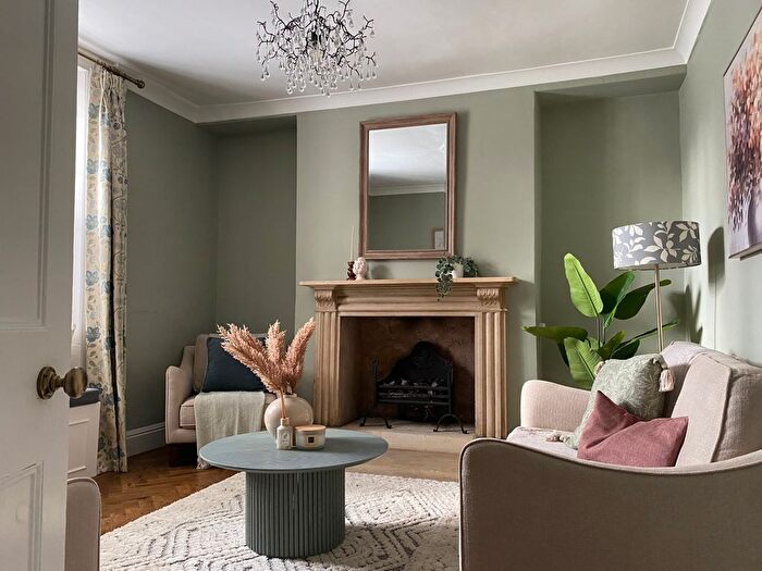 3 Bedroom Detached House For Sale In Stratton, Cirencester, GL7