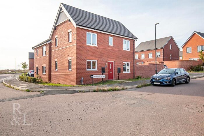 3 Bedroom Detached House For Sale In Marble Drive, DE11
