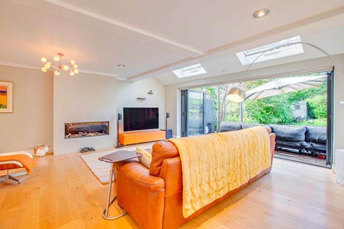 5 Bedroom Detached House For Sale In Spinfield Park, Marlow, SL7