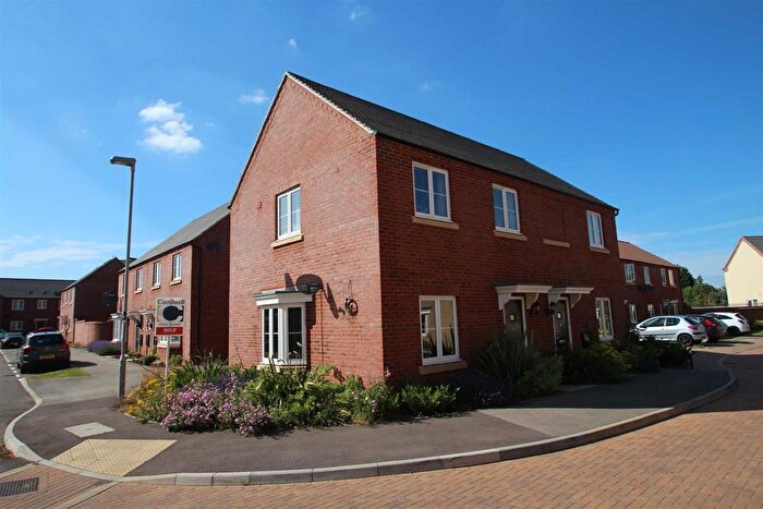 2 Bedroom Flat To Rent In Woolpack Grange, Oakridge Park, MK14