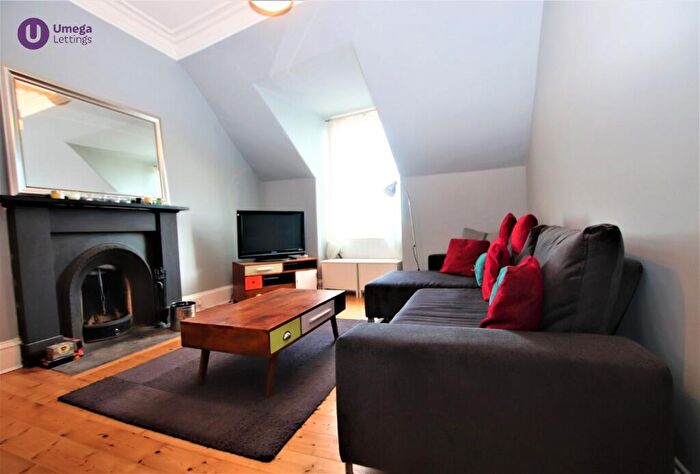 2 Bedroom Apartment To Rent In Marchmont Crescent, Marchmont, Edinburgh, EH9