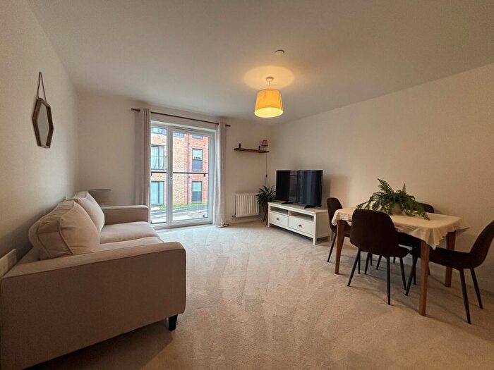 1 Bedroom Flat To Rent In Granite Rise, Harrington Park, EX4