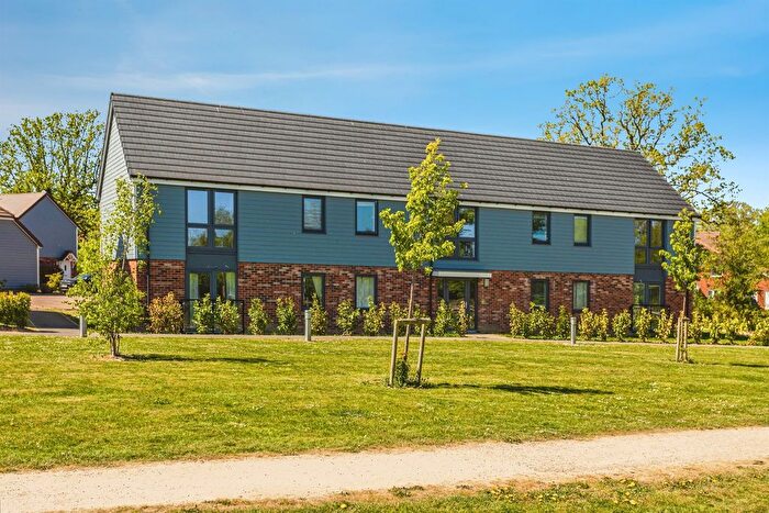 2 Bedroom Flat For Sale In Icarus Avenue, Burgess Hill, RH15