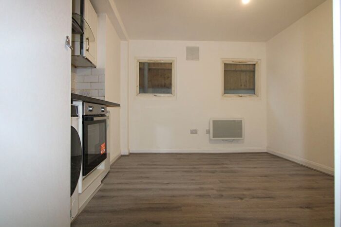 Studio To Rent In Cranfield Close, West Norwood, SE27
