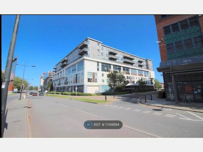 2 Bedroom Flat To Rent In Beckhampton Street, Swindon, SN1