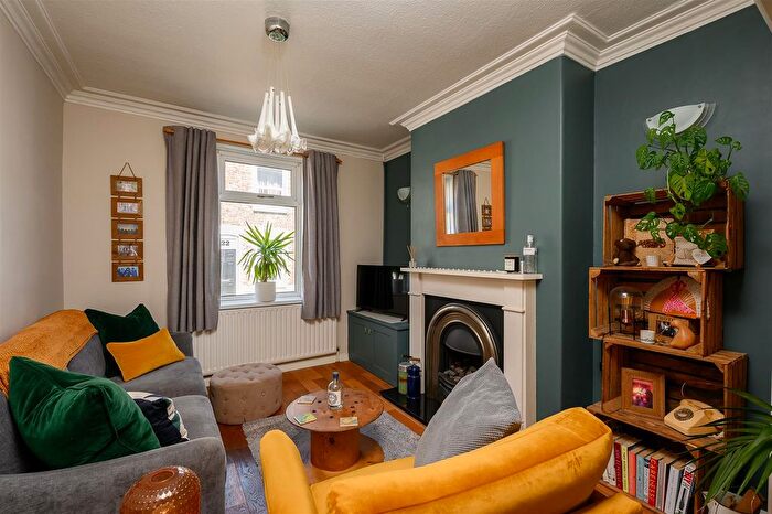 3 Bedroom Terraced House For Sale In Lower Ebor Street, York, YO23