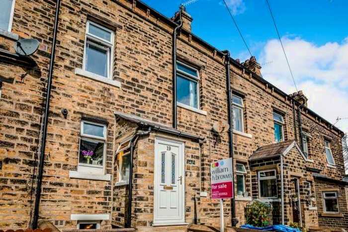 4 Bedroom House To Rent In Montague Street, Sowerby Bridge, HX6