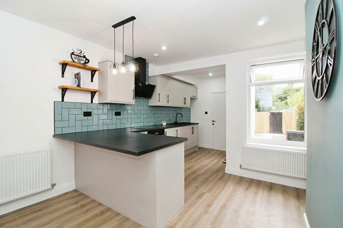 3 Bedroom Terraced House For Sale In Gray Street, Clowne, Chesterfield, S43