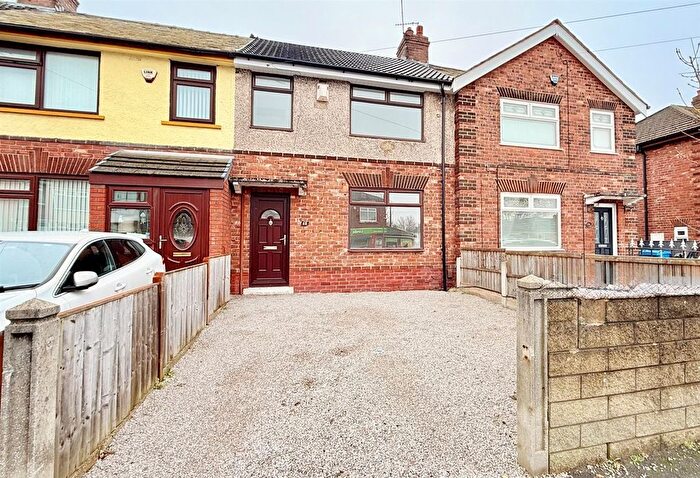 3 Bedroom Terraced House To Rent In Lower House Lane, Widnes, WA8