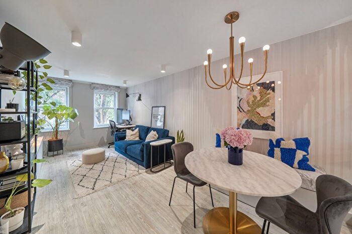 1 Bedroom Flat For Sale In Rotherfield Street, Islington, London, N1