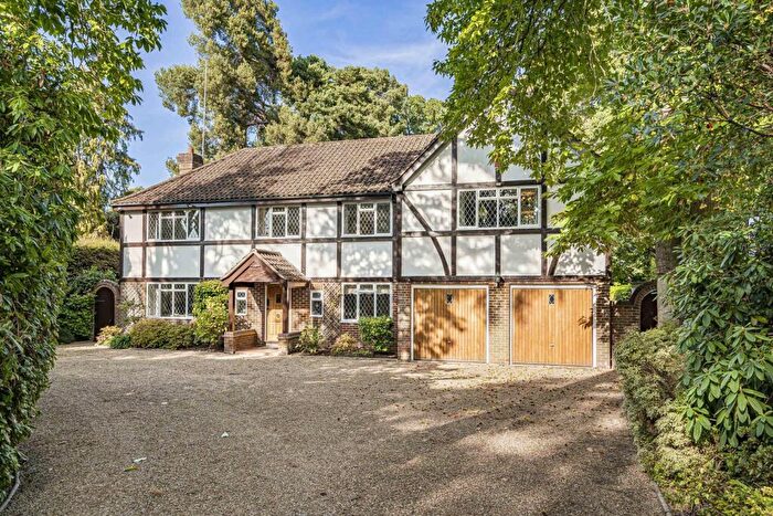 5 Bedroom Detached House For Sale In Forest Road, Woking, Surrey, GU22