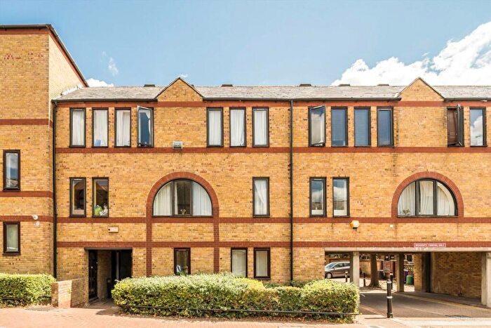 Flat For Sale In Codling Close, Wapping, E1W