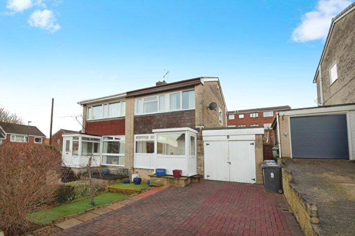 3 Bedroom Semi Detached House For Sale In Wheatacre Road, Stocksbridge, Sheffield, S36