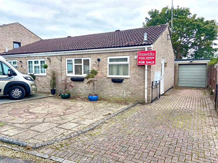 1 Bedroom Semi-detached Bungalow For Sale In Tudor Court, Fareham, PO14