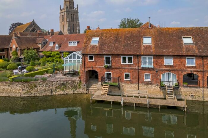 3 Bedroom End Of Terrace House To Rent In Fairlawn Wharf, East St Helens Street, Abingdon, OX14