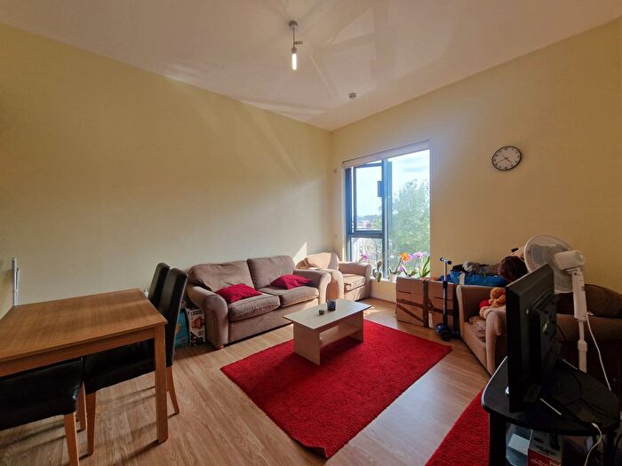 2 Bedroom Flat To Rent In Joslin Avenue, Colindale, London, NW9