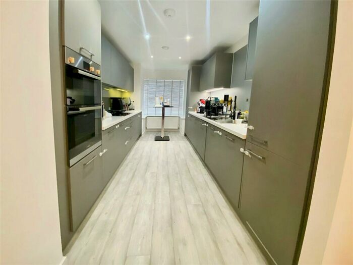 4 Bedroom Detached House To Rent In Steadman Close, Snodland, Kent, ME6