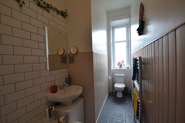 1 Bedroom Flat To Rent In /, Cartvale Road, Glasgow, G42