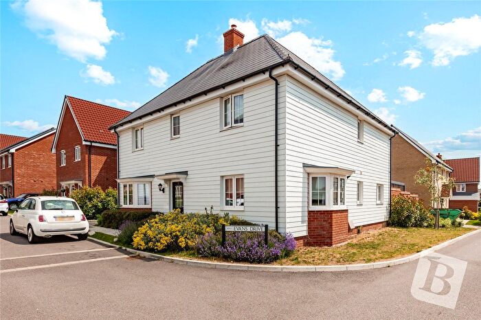 4 Bedroom Detached House For Sale In Evans Drive, Runwell, Wickford, Essex, SS11