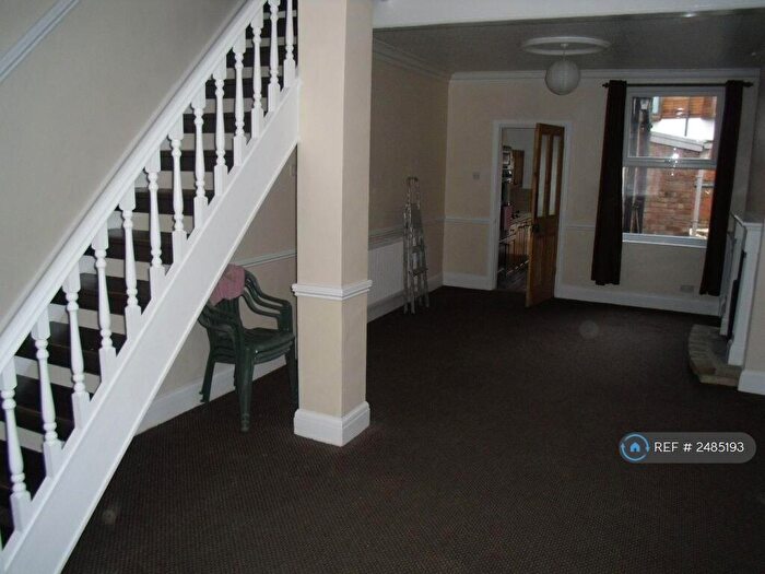 3 Bedroom Terraced House To Rent In Jarrom Street, Leicester, LE2