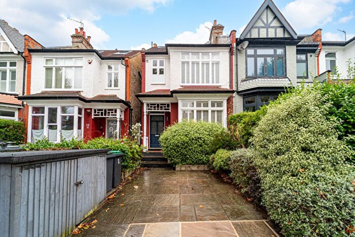 4 Bedroom Terraced House For Sale In Redston Road, Crouch End, N8
