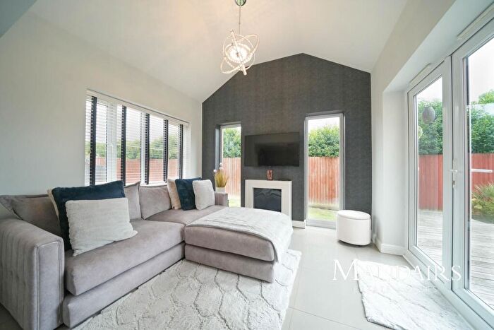 4 Bedroom Detached House For Sale In Barbers Drove North, Crowland, PE6