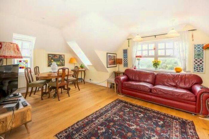 2 Bedroom Flat To Rent In Belvedere Grove, London, SW19