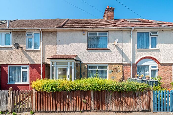 2 Bedroom Terraced House For Sale In Edmund Road, Mitcham, CR4