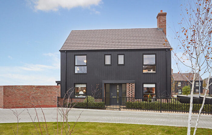 4 Bedroom Detached House For Sale In Alkerden Heights, Castle Hill, Ebbsfleet, DA10