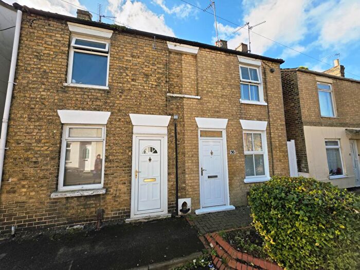 3 Bedroom End Of Terrace House To Rent In Whalley Street, Eastfield, Peterborough, PE1