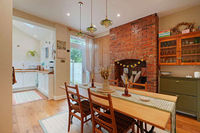3 Bedroom Terraced House For Sale In Forres Road, Crookes, Sheffield, S10