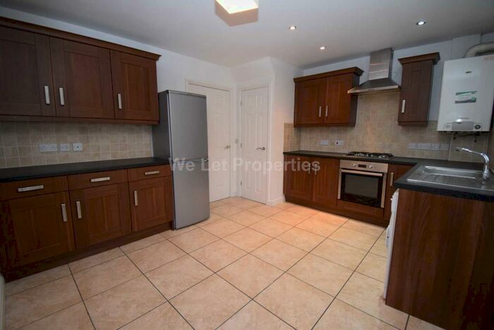 4 Bedroom House To Rent In Bandy Fields Place, Broughton, M7