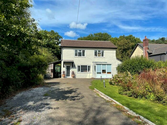 3 Bedroom Detached House For Sale In Holsworthy, Devon, EX22