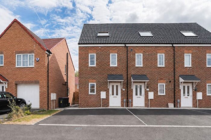 3 Bedroom End Terrace House For Sale In Butler Drive, Middlesbrough, TS8