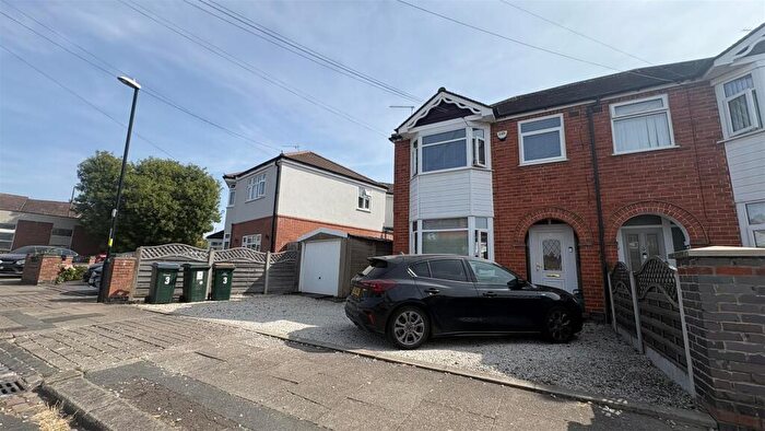 3 Bedroom Semi-Detached House To Rent In Poitiers Road, Coventry, CV3