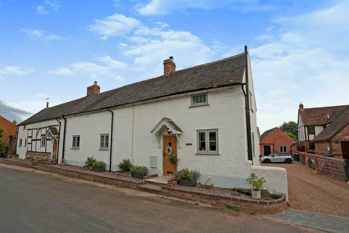 2 Bedroom Semi-Detached House For Sale In Pipe Lane, Orton-On-The-Hill, Atherstone, CV9