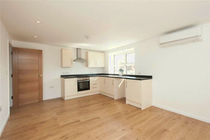 2 Bedroom Apartment To Rent In Townsend Court, Hucknall Road, Nottingham, Nottinghamshire, NG5