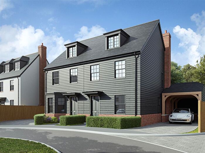 4 Bedroom Semi Detached House For Sale In Hawthorn Close, Ongar Road, Fyfield, CM5