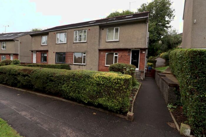 3 Bedroom Flat To Rent In Brenfield Road, Muirend, Glasgow, G44