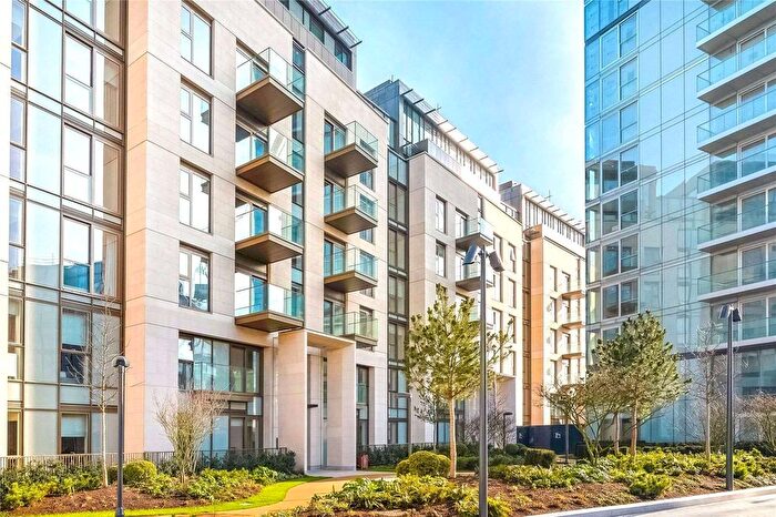 3 Bedroom Flat To Rent In Columbia Gardens, SW6