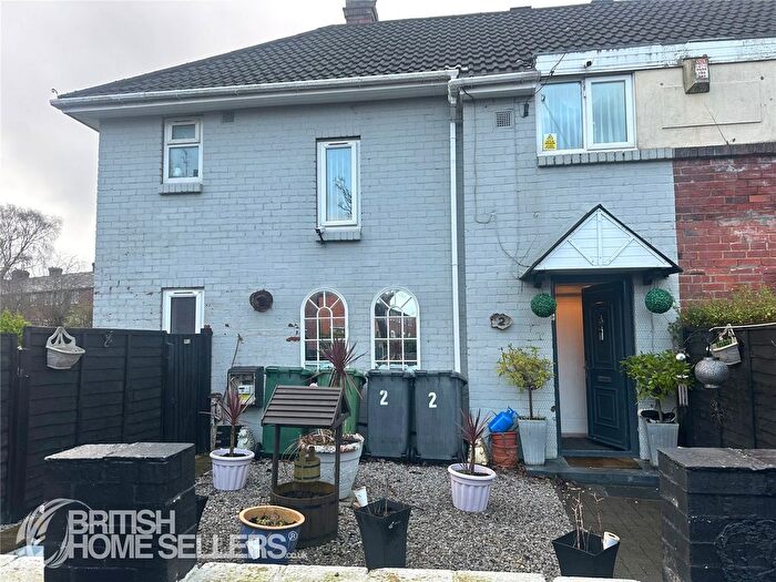 3 Bedroom Semi Detached House For Sale In Cragside Gardens, Leeds, West Yorkshire, LS5